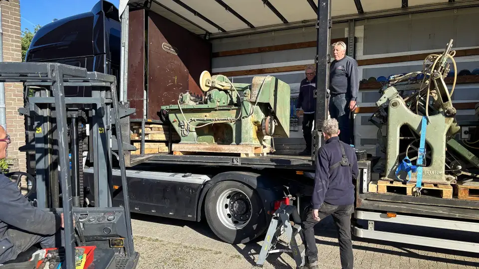 Klompenmachines ophalen Kuijk